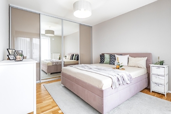 Prodej bytu 2+kk v osobním vlastnictví 90 m², Praha 5 - Smíchov