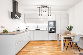 Prodej bytu 2+kk v osobním vlastnictví 90 m², Praha 5 - Smíchov