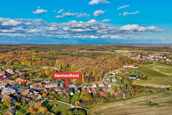 Prodej pozemku 917 m², Jizbice