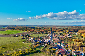 Prodej pozemku 917 m², Jizbice