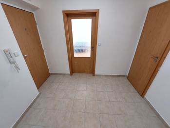 Pronájem bytu 1+kk v osobním vlastnictví 79 m², Rousínov