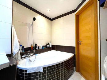 Pronájem bytu 3+1 v osobním vlastnictví 55 m², Praha 9 - Střížkov