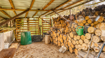 Prodej domu 320 m², Drahobuz