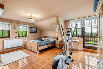 Prodej domu 555 m², Horní Libchava