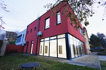 večerní pohled z venku - Pronájem kancelářských prostor 180 m², Praha 4 - Chodov