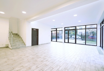 hlavní hala v přízemí - Pronájem kancelářských prostor 180 m², Praha 4 - Chodov
