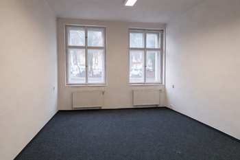 Pronájem kancelářských prostor 28 m², Praha 5 - Smíchov