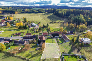 Prodej pozemku 757 m², Chomle