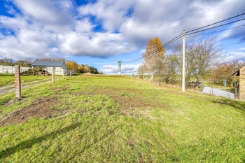 Prodej pozemku 757 m², Chomle