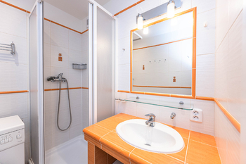 Pronájem bytu 2+kk v osobním vlastnictví 40 m², Praha 4 - Michle