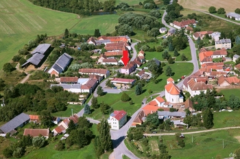 lezecký pohled na obec Rancířov - Prodej bytu 2+1 v osobním vlastnictví 867 m², Dešná