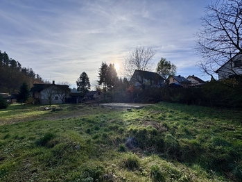 Prodej pozemku 1071 m², Biskupice