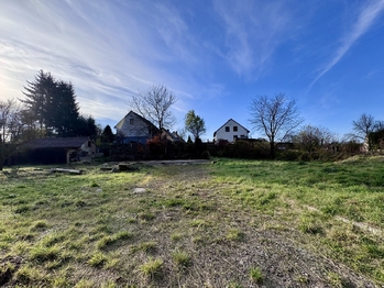 Prodej pozemku 1071 m², Biskupice