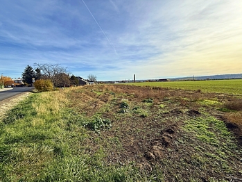 Prodej pozemku 8513 m², Chrast