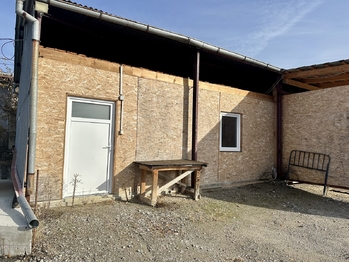 Pronájem skladovacích prostor 3600 m², Tábor