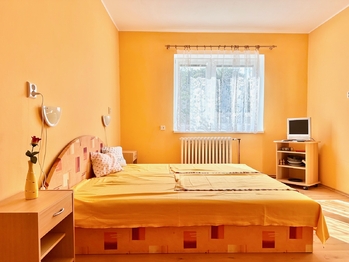 ložnice - Prodej domu 109 m², Rybitví