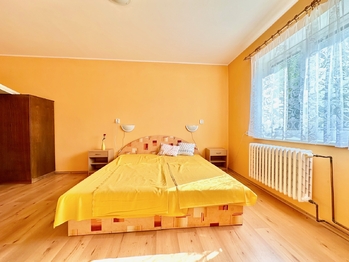 ložnice - Prodej domu 109 m², Rybitví