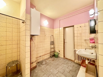 koupelna - Prodej domu 109 m², Rybitví