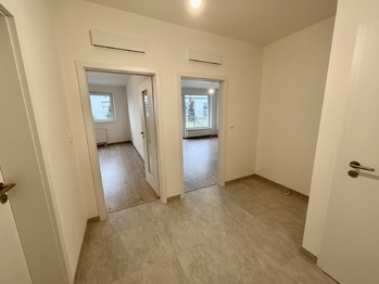Prodej bytu 2+kk v osobním vlastnictví 67 m², Praha 9 - Dolní Počernice