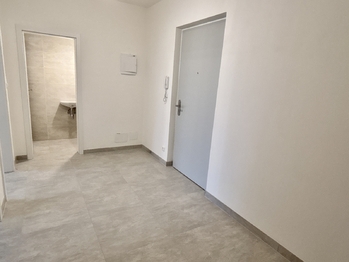 Prodej bytu 2+kk v osobním vlastnictví 70 m², Praha 9 - Dolní Počernice