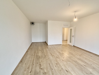 Prodej bytu 2+kk v osobním vlastnictví 70 m², Praha 9 - Dolní Počernice