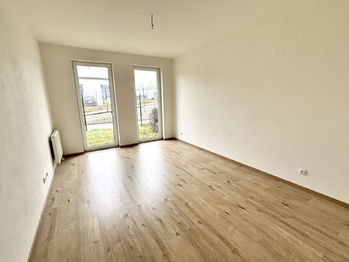 Ložnice - Prodej bytu 2+kk v osobním vlastnictví 62 m², Praha 9 - Dolní Počernice