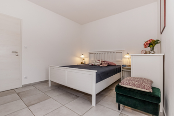 Ložnice - Prodej domu 200 m², Borovany