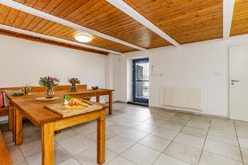 Společenská místnost - Prodej domu 200 m², Borovany