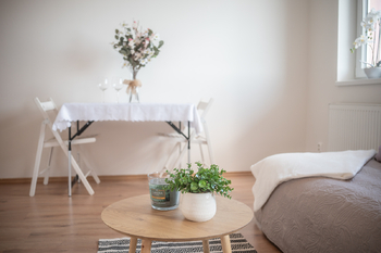 Pronájem bytu 1+kk v osobním vlastnictví 7476 m², Praha 9 - Kyje