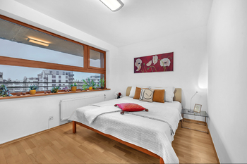 Prodej bytu 2+kk v osobním vlastnictví 71 m², Praha 5 - Hlubočepy