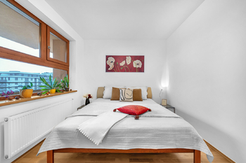 Prodej bytu 2+kk v osobním vlastnictví 71 m², Praha 5 - Hlubočepy