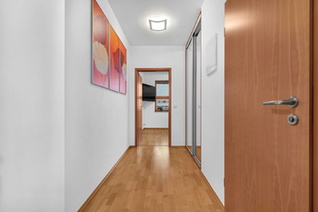 Prodej bytu 2+kk v osobním vlastnictví 71 m², Praha 5 - Hlubočepy