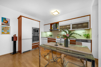 Prodej bytu 2+kk v osobním vlastnictví 71 m², Praha 5 - Hlubočepy