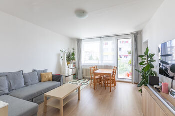 Prodej bytu 3+1 v osobním vlastnictví 81 m², Praha 5 - Hlubočepy