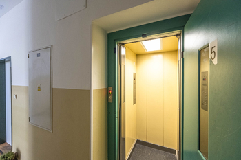 Pronájem bytu 1+1 v osobním vlastnictví 45 m², Praha 9 - Vysočany