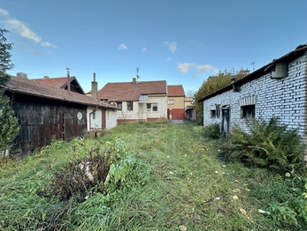 Prodej pozemku 1457 m², Unhošť