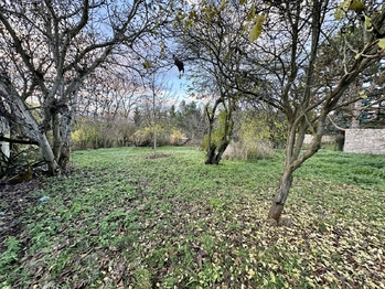 Prodej pozemku 1457 m², Unhošť