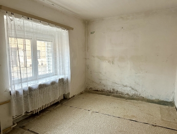 Prodej pozemku 1457 m², Unhošť