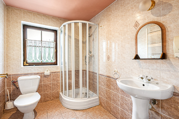 Prodej jiných prostor 555 m², Horní Libchava