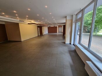Prodej obchodních prostor 164 m², Praha 5 - Motol