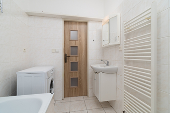 Pronájem bytu 1+kk v družstevním vlastnictví 43 m², Přeštice