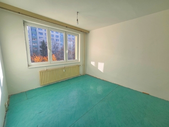 pokoj - Prodej bytu 3+1 v osobním vlastnictví 66 m², České Budějovice