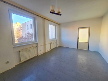 obývací pokoj - Prodej bytu 3+1 v osobním vlastnictví 66 m², České Budějovice