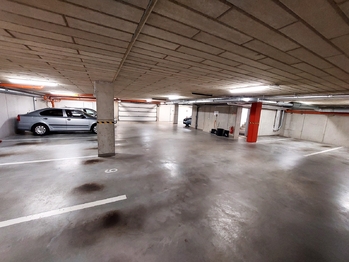 Prodej garážového stání 417 m², Slavkov u Brna
