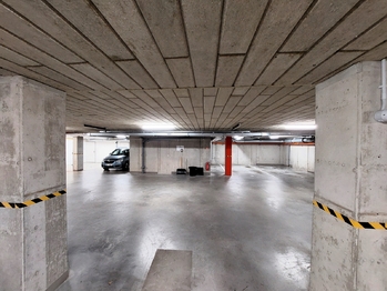 Prodej garážového stání 417 m², Slavkov u Brna
