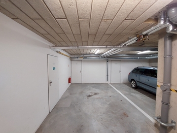 Prodej garážového stání 417 m², Slavkov u Brna