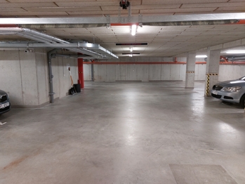 Prodej garážového stání 417 m², Slavkov u Brna