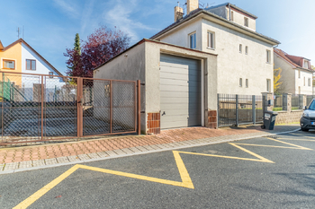 Pronájem garáže, Praha 9 - Hloubětín