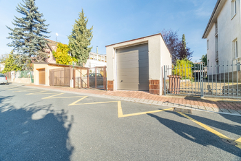 Pronájem garáže, Praha 9 - Hloubětín