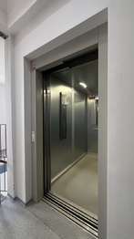 výtah - Prodej bytu 2+kk v osobním vlastnictví 47 m², Praha 6 - Řepy